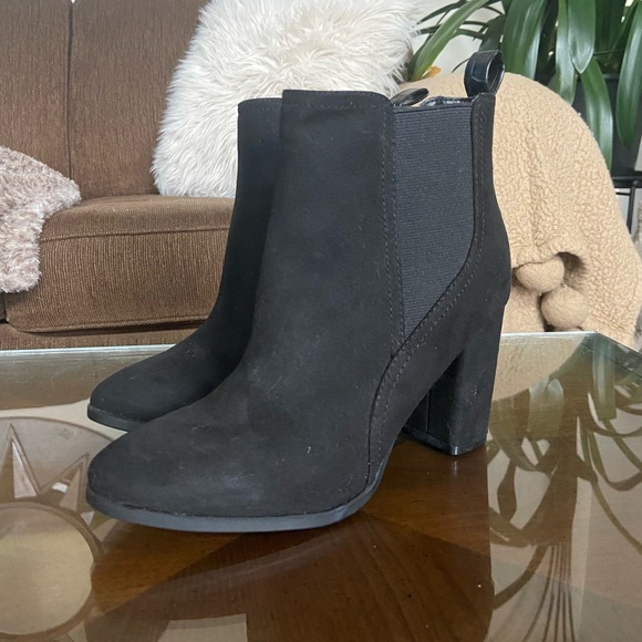 🔸 George 🔸 black booties - Picture 3 of 10